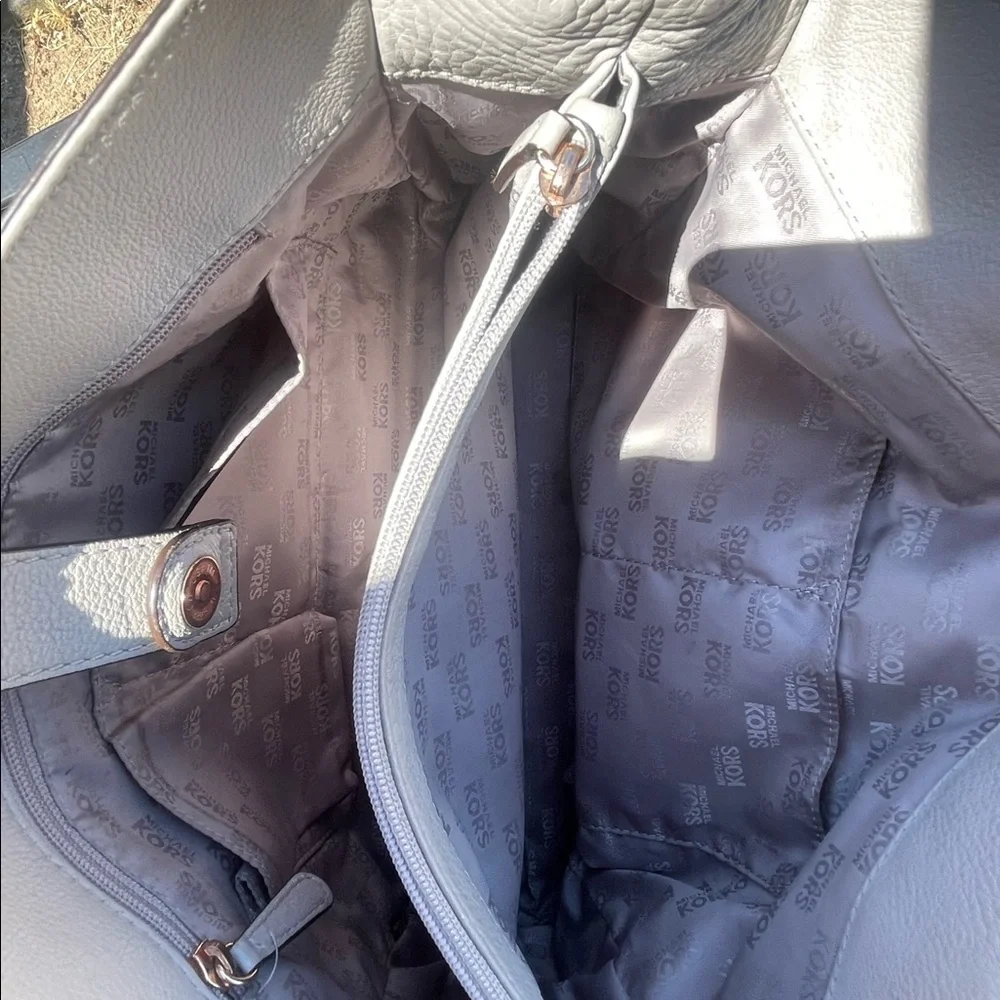 Grey Michael Kors Purse - Picture 4 of 5